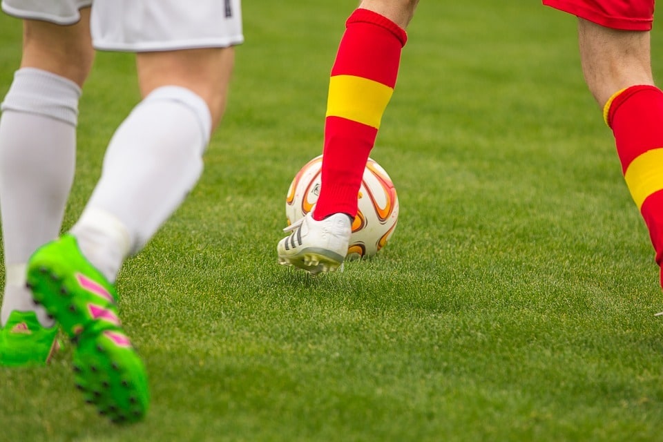 La communication non verbale dans le football