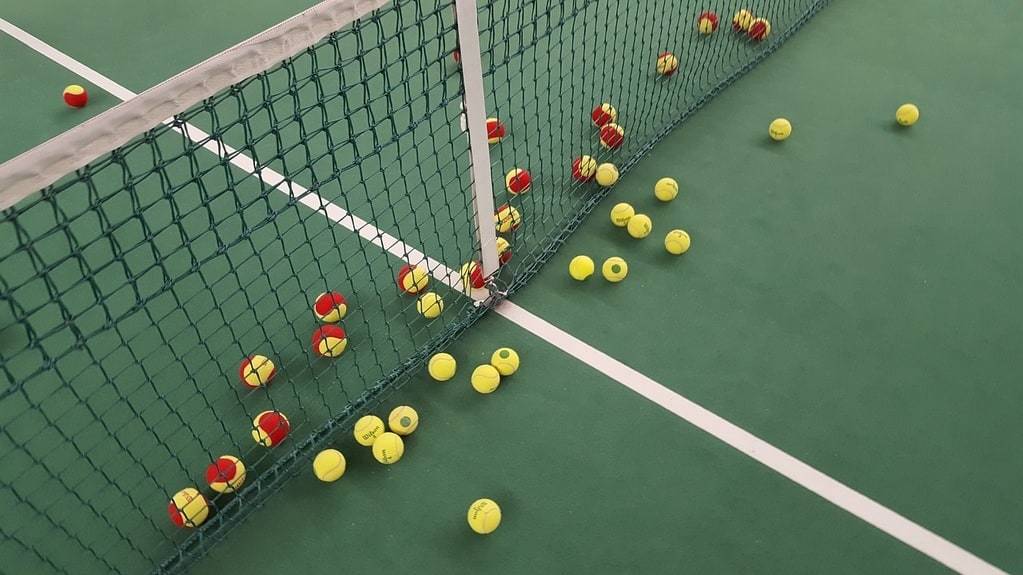Les erreurs fréquentes à éviter en tennis amateur
